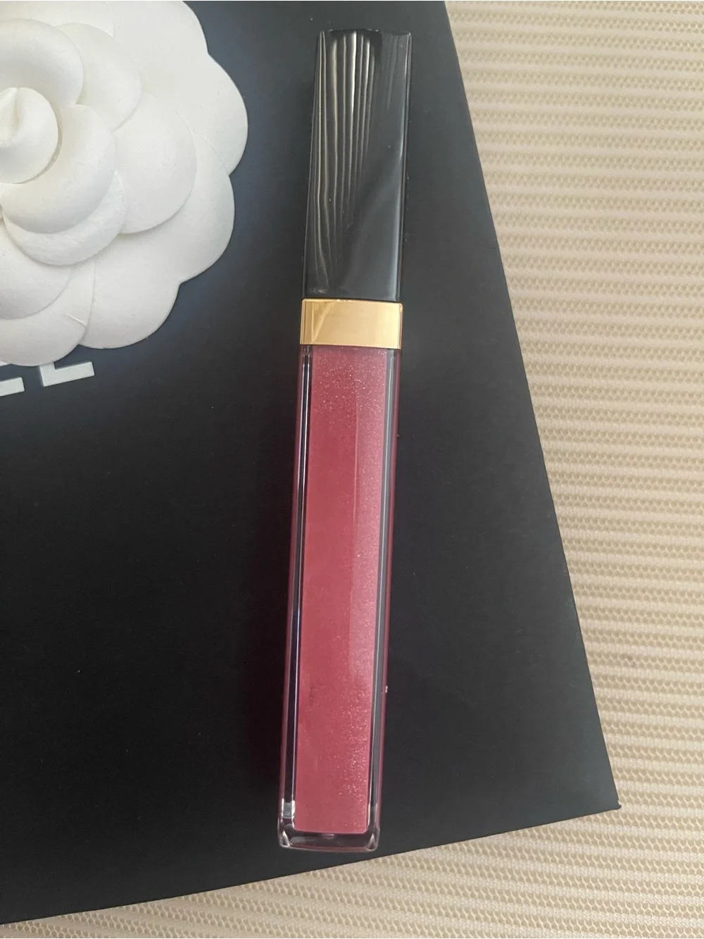 CHANEL AUTHENTIC ROUGE COCO HYDRA GLOSS 447 BOURGEOISIE BRAND NEW